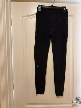 ALO Yoga black zip up leggings